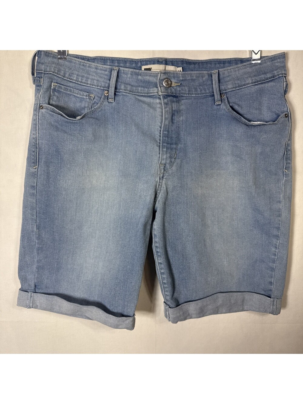 Levis Womens Size 14 Light Wash Cuffed Jean Shorts Mid Rise Bermuda Blue